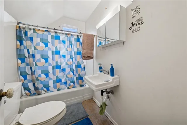 $129,500 | 425 Agatha Street, Pitcairn, PA 15140