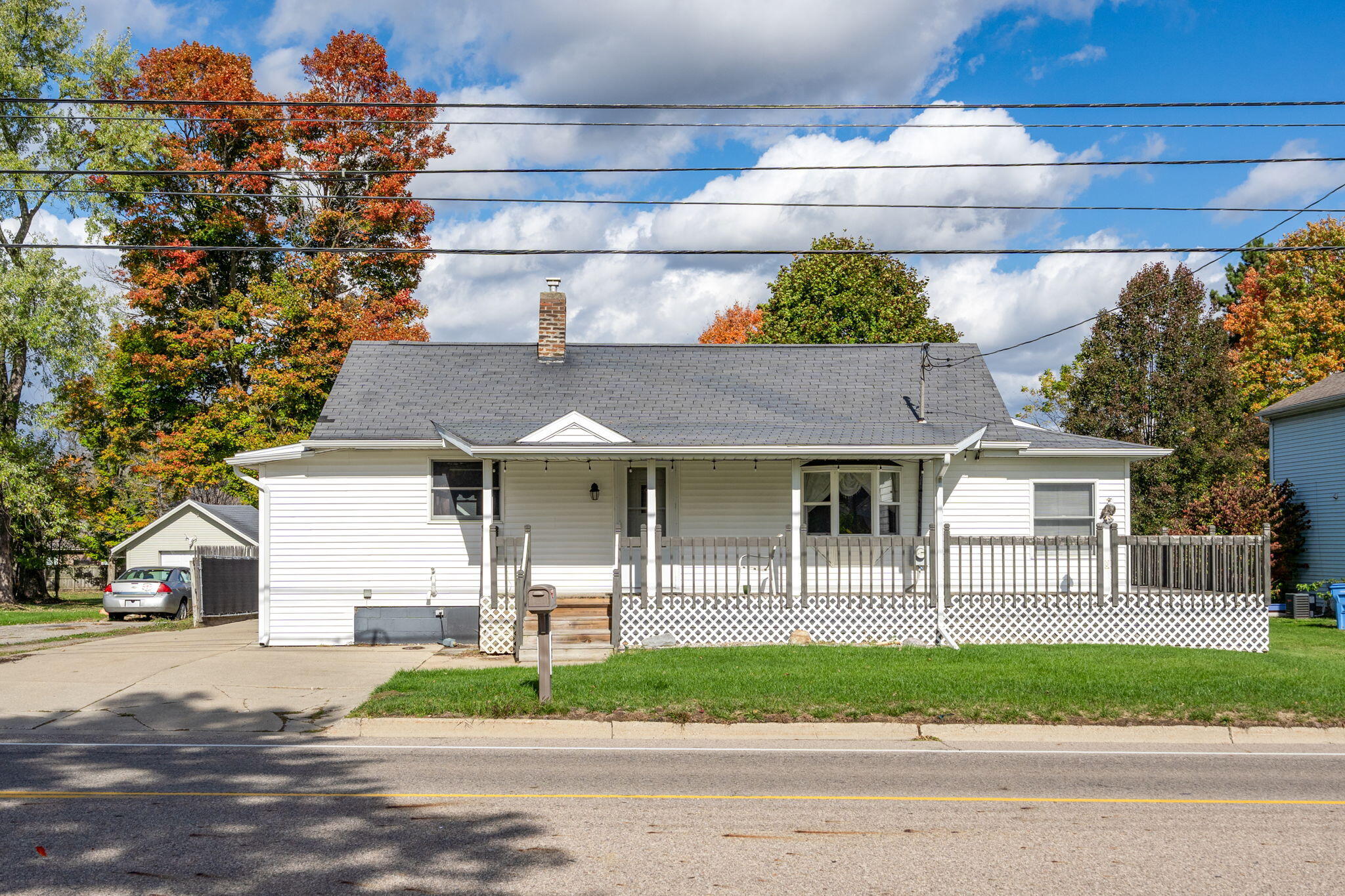 2-web-or-mls-921 E. Willoughy-2