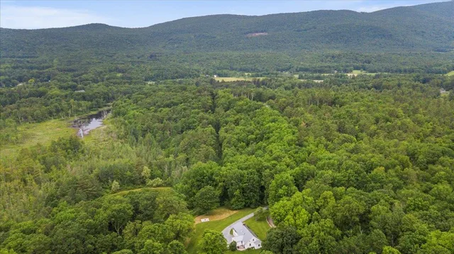 $985,000 | 636 Dexter Road, Shaftsbury, VT 05262