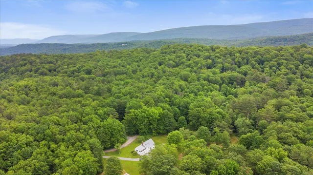 $985,000 | 636 Dexter Road, Shaftsbury, VT 05262