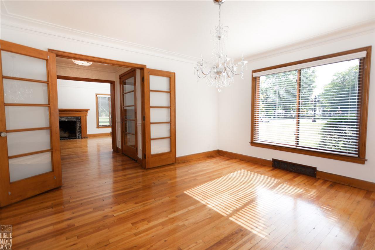 791 Lake Shore Road Grosse Pointe, MI 48236 - Photo 3 of 14 31390787-2.JPG