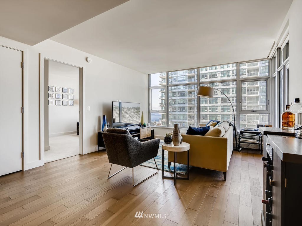 588 Bell Street, Unit 3401 Seattle, WA 98121 - Photo 12 of 32
