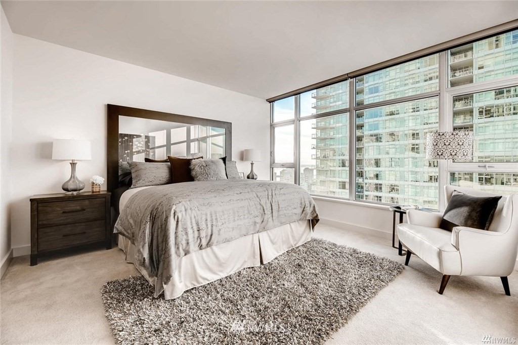 588 Bell Street, Unit 3401 Seattle, WA 98121 - Photo 16 of 32