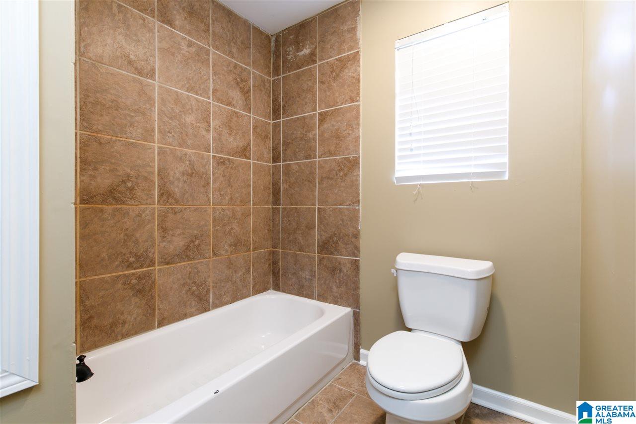 2112 Reed Road Northeast Birmingham, AL 35215 - Photo 10 of 31