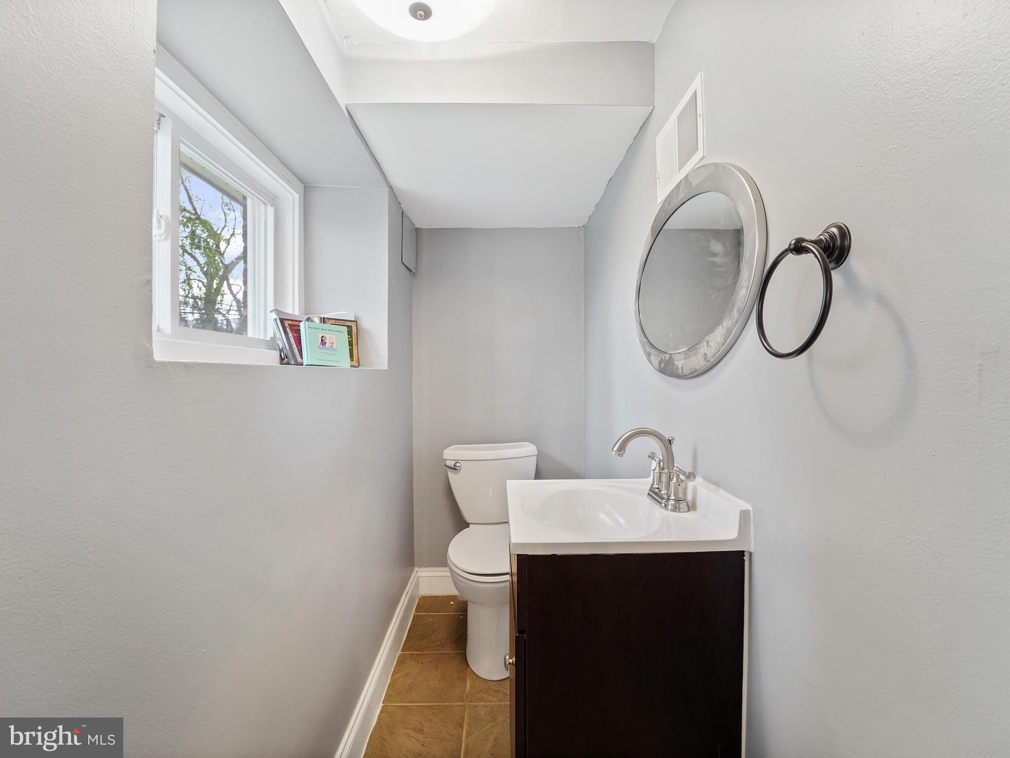 119 Holly Road Broomall, PA 19008 - Photo 34 of 37 Powder Room