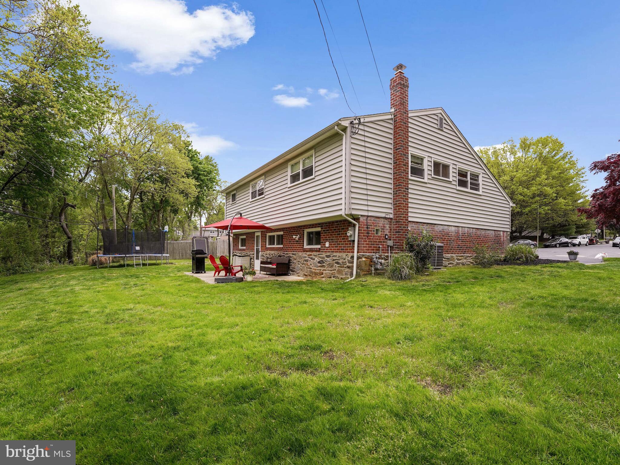 119 Holly Road Broomall, PA 19008 - Photo 37 of 37 Exterior Side