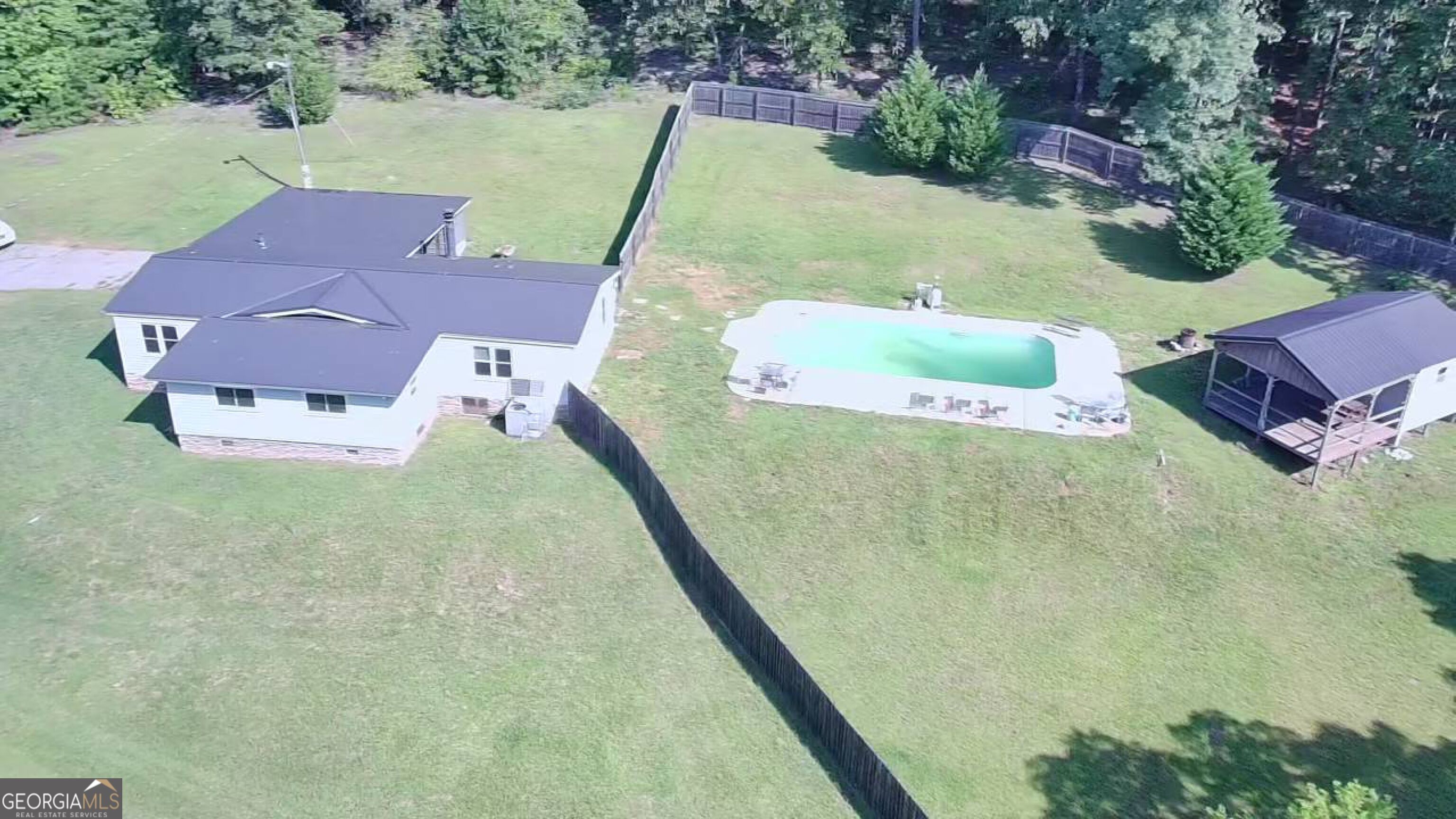 1812 Pickard Road Thomaston, GA 30286 - Photo 3 of 40 Gallery Image 3