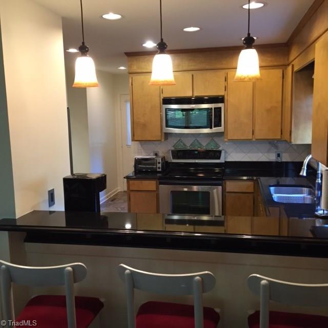 315 South Edgewood Road Eden, NC 27288 - Photo 9 of 25 Gallery Image 9
