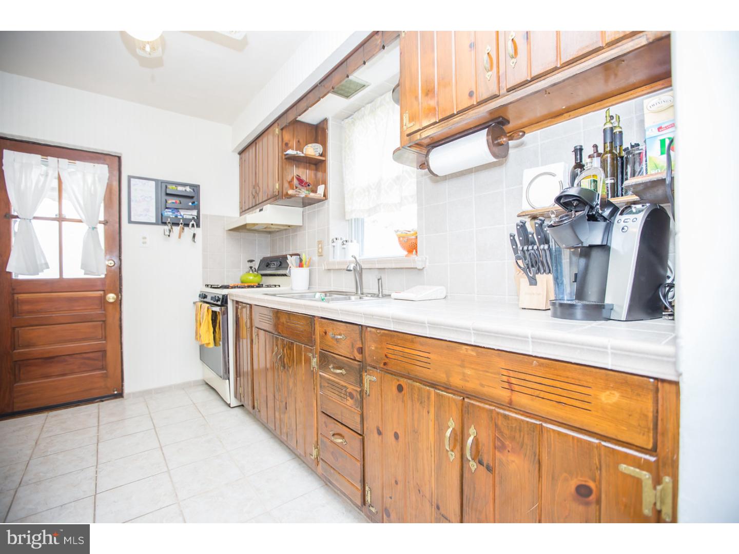 9235 Wesleyan Road Philadelphia, PA 19114 - Photo 6 of 21 Gallery Image 6