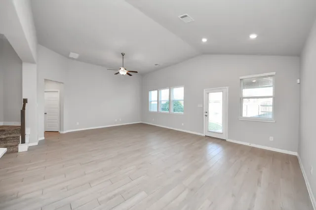 $390,000 | 1122 Muscadine Hollow Lane, Richmond, TX 77406