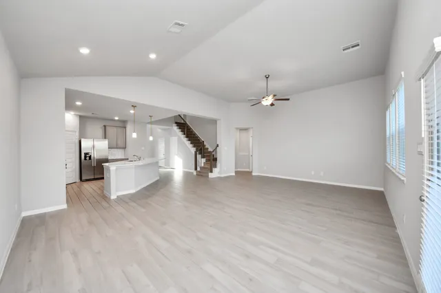 $390,000 | 1122 Muscadine Hollow Lane, Richmond, TX 77406