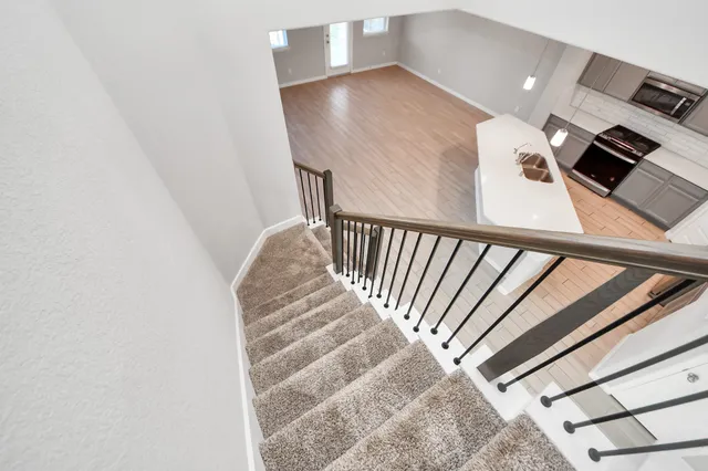 $390,000 | 1122 Muscadine Hollow Lane, Richmond, TX 77406