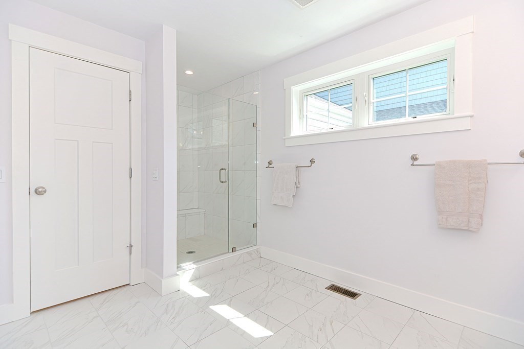 48 Abbey Road, Unit 48 Westwood, MA 02090 - Photo 16 of 38 Gallery Image 16