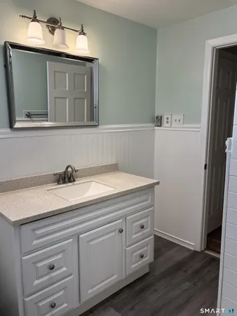 $1,900 | 262 Robin Court, Unit A, Cheshire, CT 06410