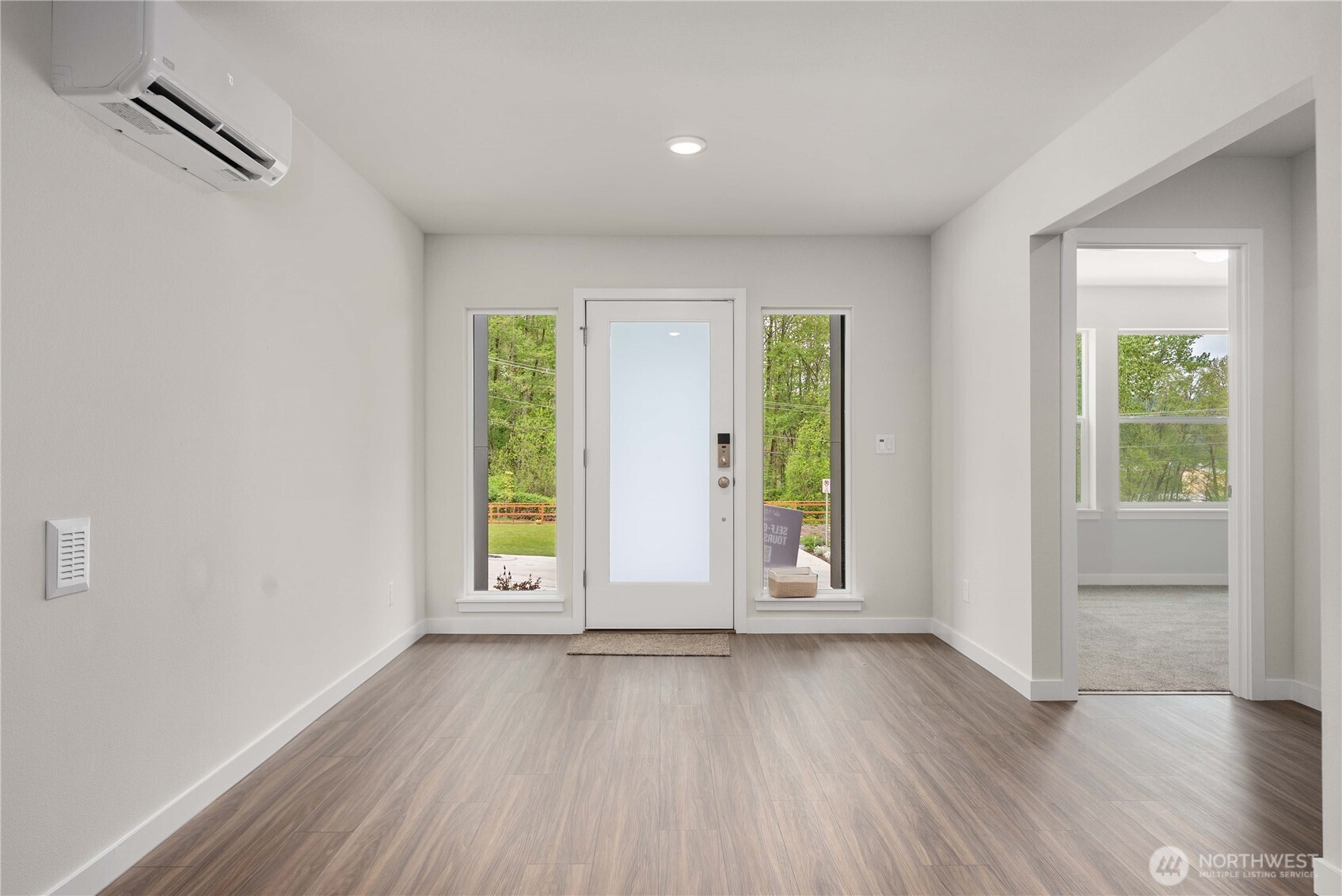 4273 Aberdeen Way Northeast Renton, WA 98056 - Photo 10 of 33 Gallery Image 10