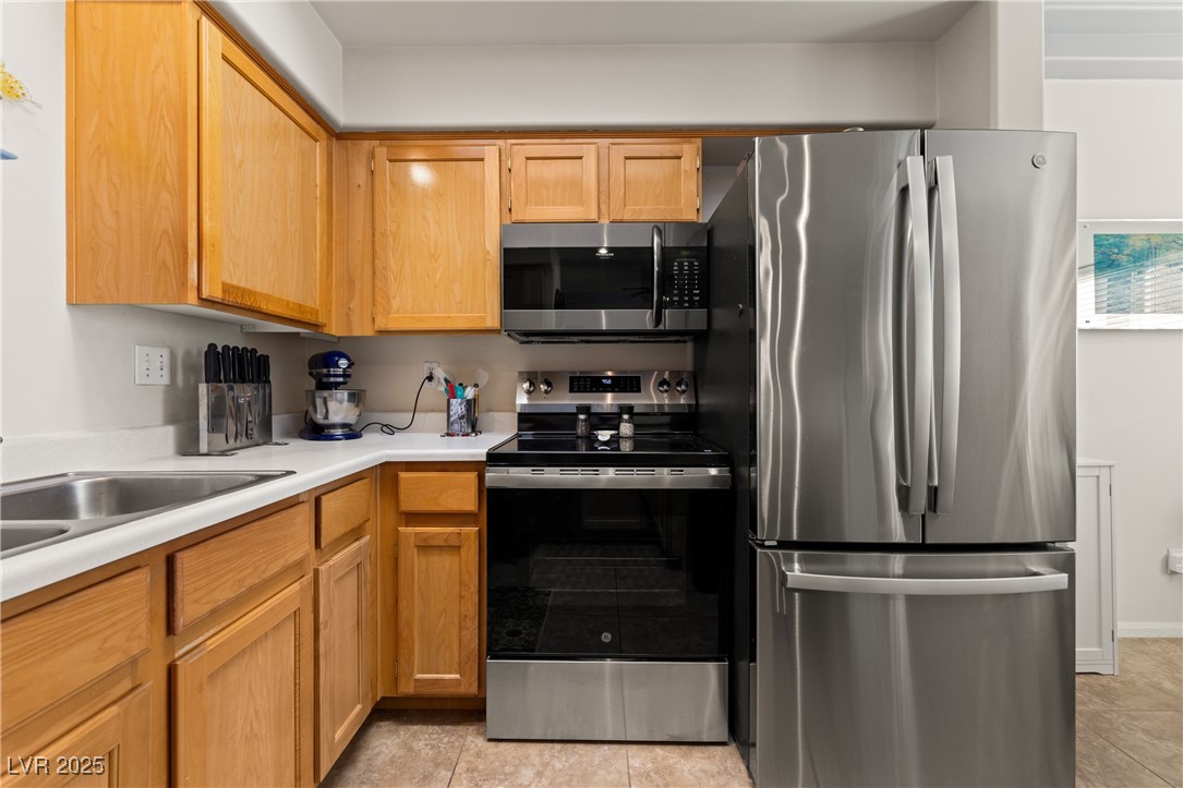 518 Turtleback Road, Unit C Mesquite, NV 89027 - Photo 20 of 73 Kitchen
