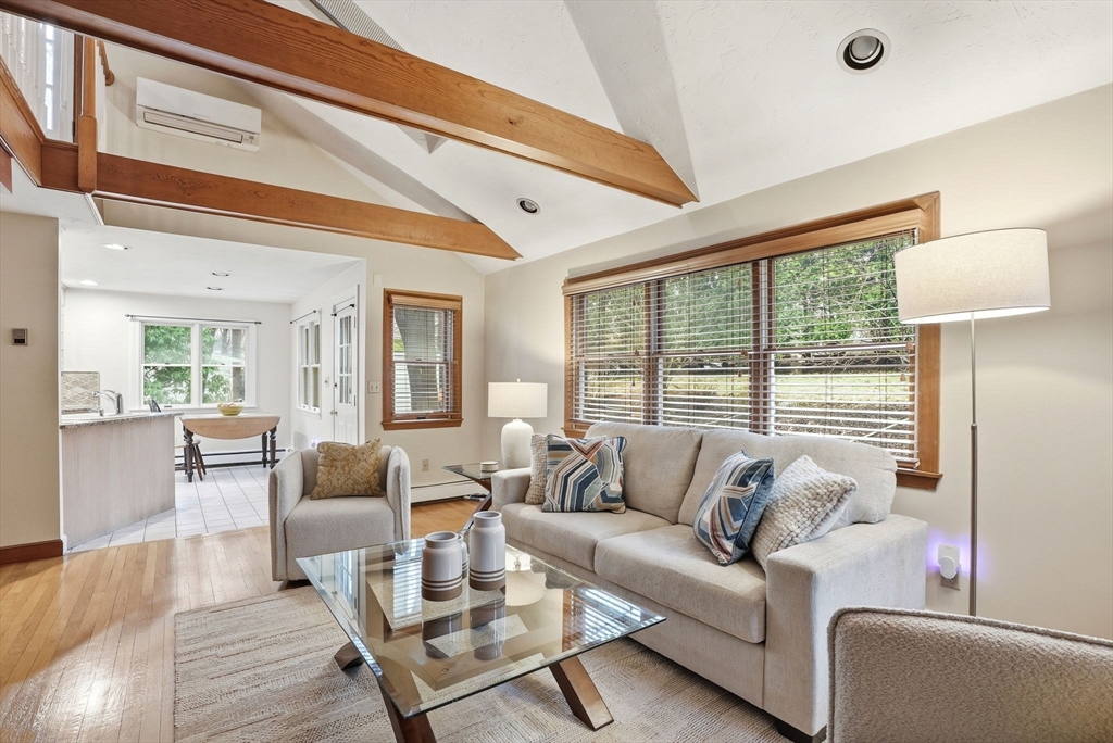 52 Hurlcroft Road Milton, MA 02186 - Photo 12 of 41