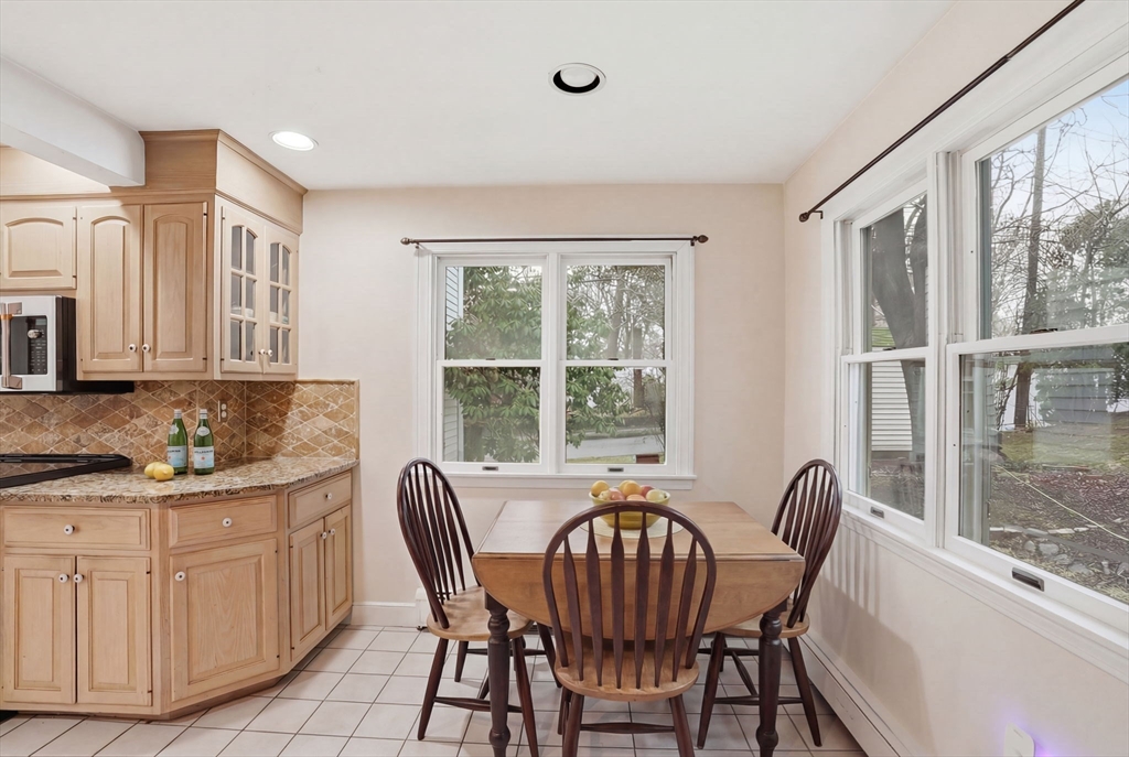 52 Hurlcroft Road Milton, MA 02186 - Photo 14 of 41