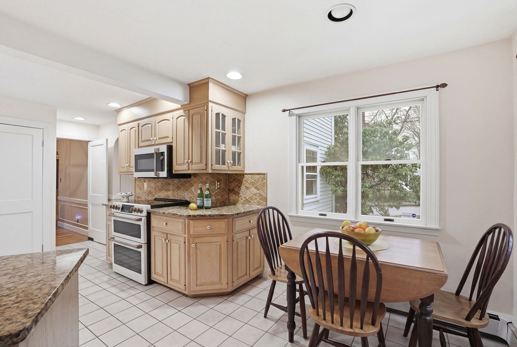 52 Hurlcroft Road Milton, MA 02186 - Photo 15 of 41