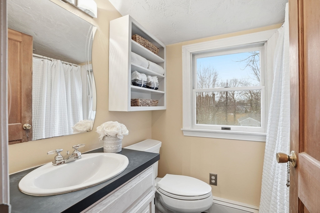 52 Hurlcroft Road Milton, MA 02186 - Photo 27 of 41