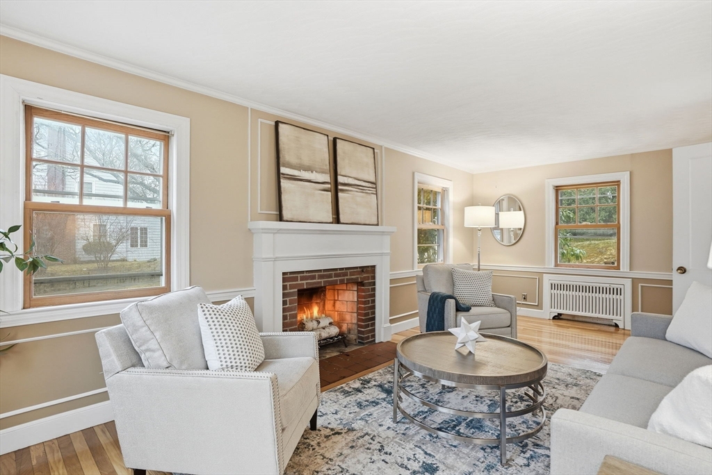 52 Hurlcroft Road Milton, MA 02186 - Photo 3 of 41