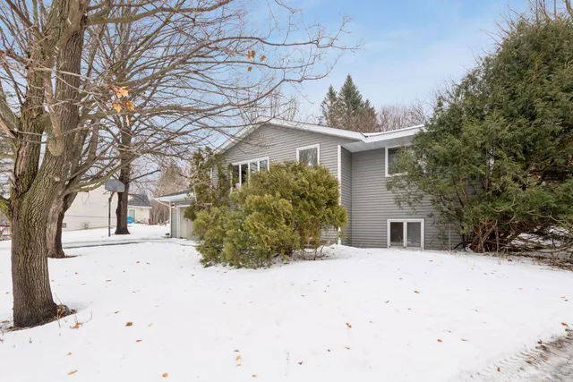 $370,000 | 112308 Baxter Court, Chaska, MN 55318