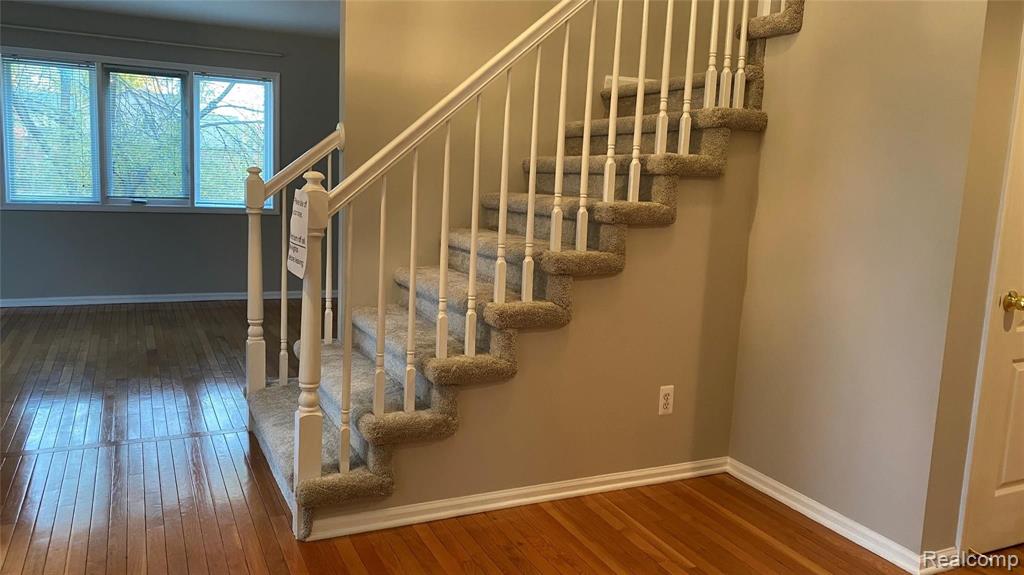 1606 Nadine Rochester, MI 48307 - Photo 14 of 33