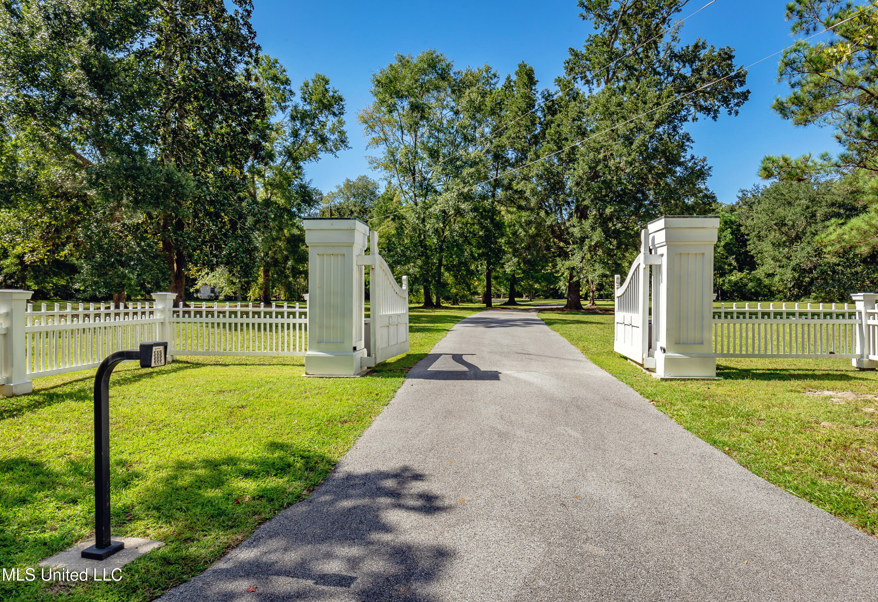 9783 Pointe Aux Chenes Road Ocean Springs, MS 39564 - Photo 167 of 189 IMG_6093