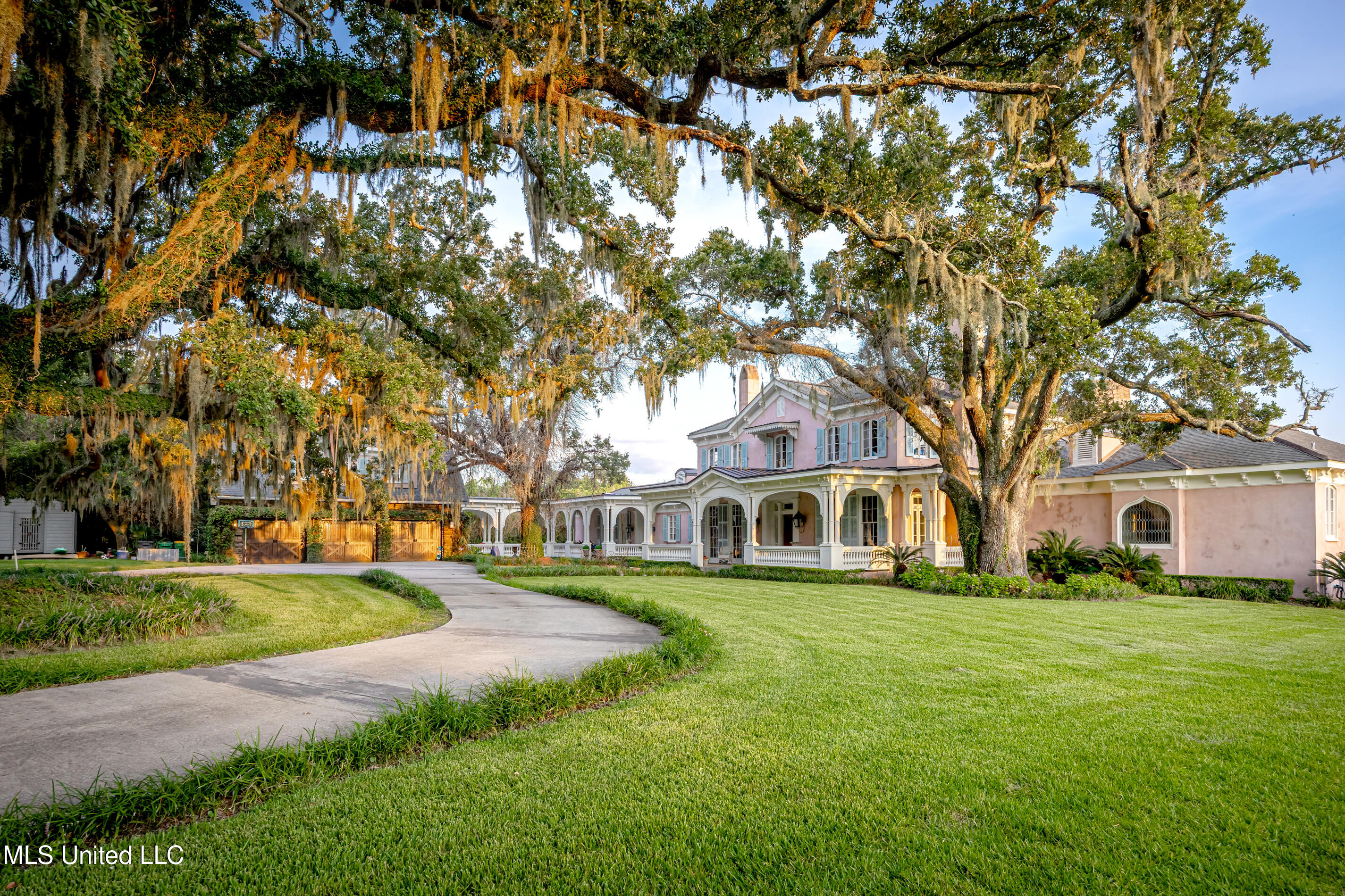 9783 Pointe Aux Chenes Road Ocean Springs, MS 39564 - Photo 7 of 189 5F5A5715 2