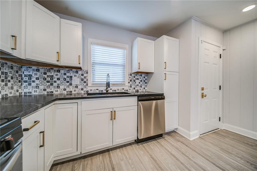 1565 Ocala Avenue Southwest Atlanta, GA 30311 - Photo 11 of 26