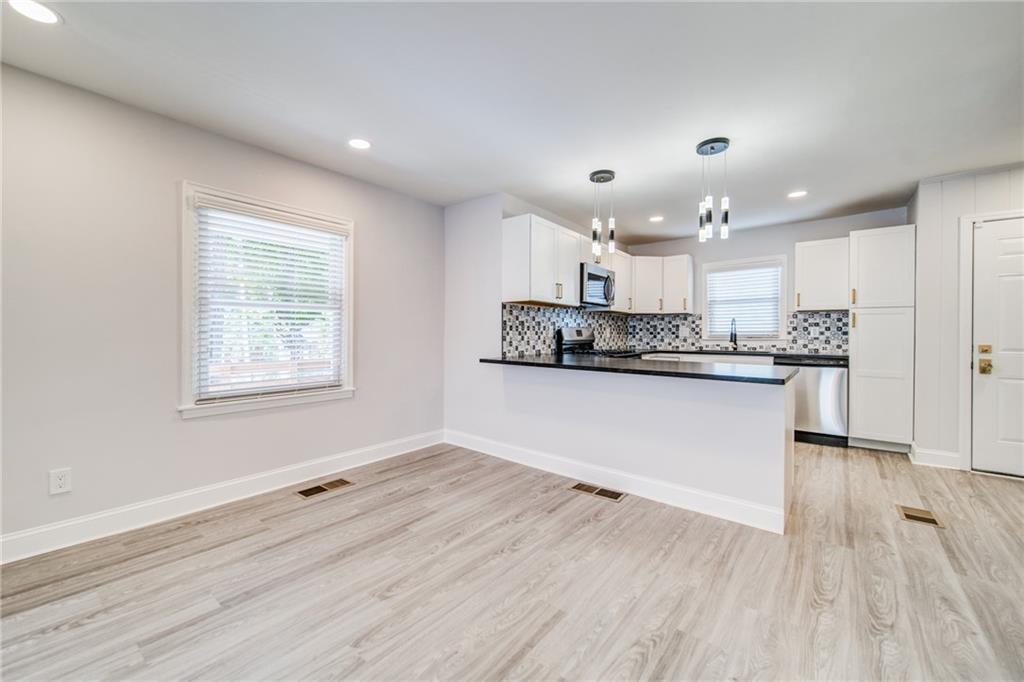 1565 Ocala Avenue Southwest Atlanta, GA 30311 - Photo 6 of 26