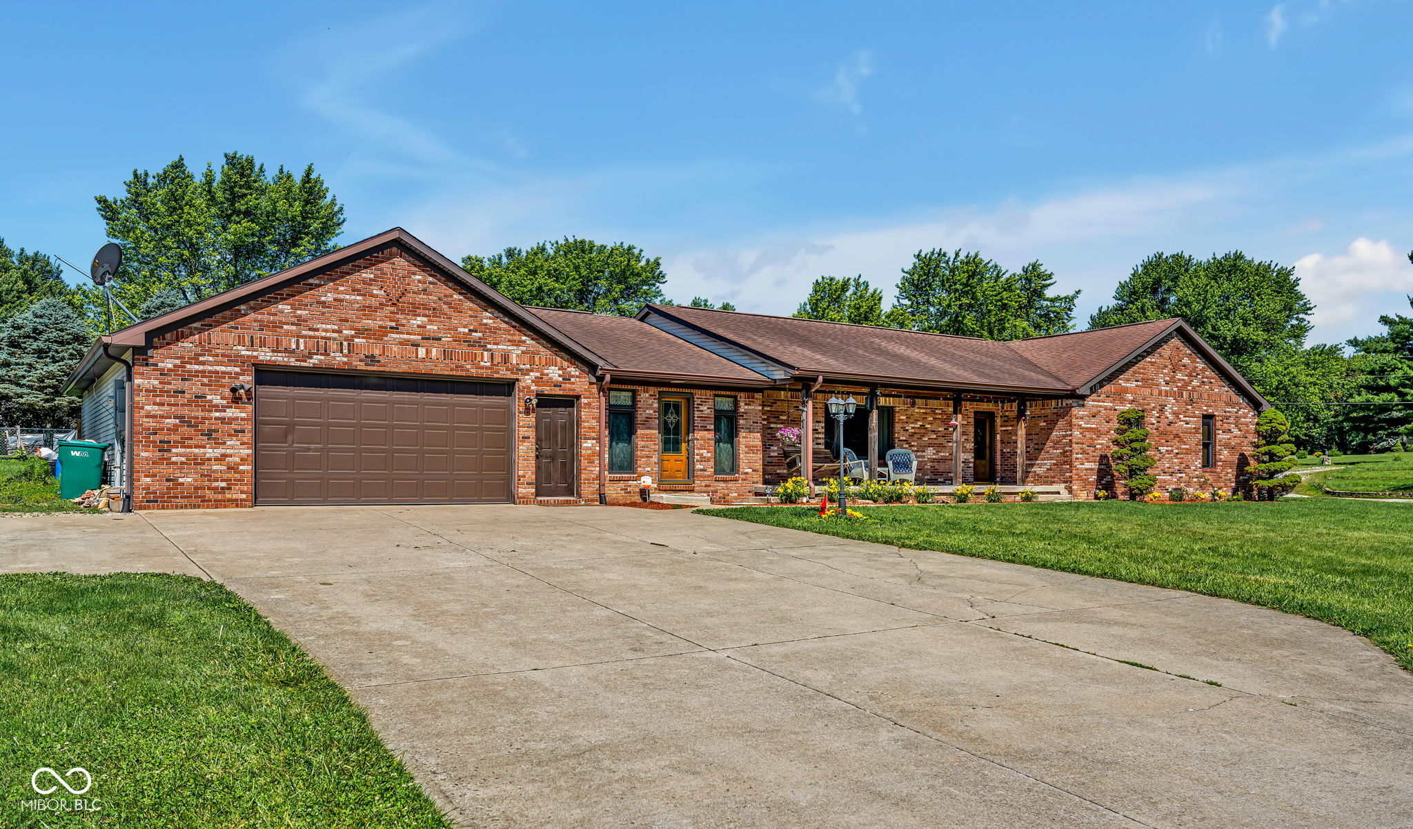 10380 Bunkerhill Road Mooresville, IN 46158 - Photo 2 of 49