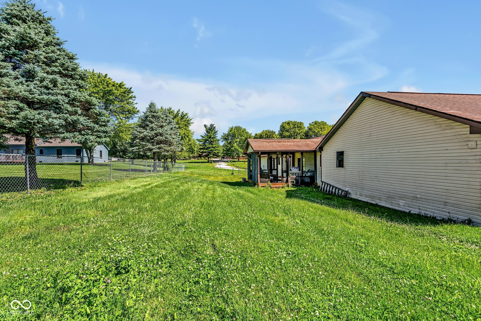 10380 Bunkerhill Road Mooresville, IN 46158 - Photo 5 of 49