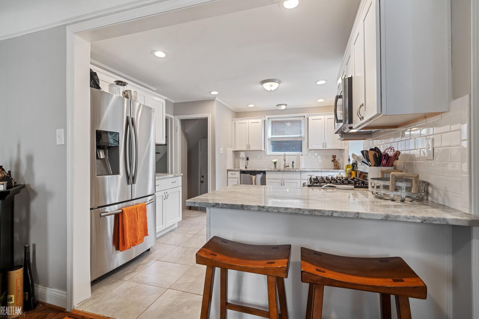 3941 Harvard Road Detroit, MI 48224 - Photo 11 of 31 50090171-10.JPG