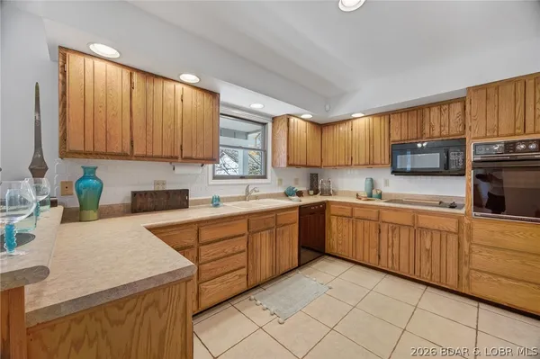 $425,000 | 89 Primrose Lane, Camdenton, MO 65020