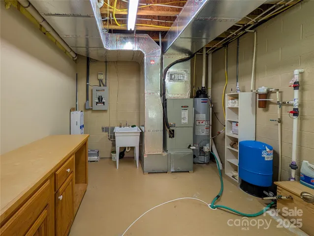 $599,000 | 355 Rosewood Lane, Burnsville, NC 28714