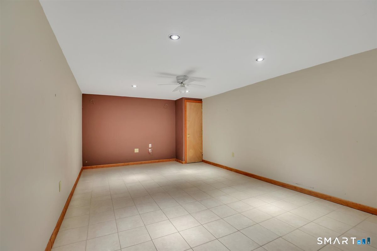 103 Grissom Road Manchester, CT 06042 - Photo 26 of 34 Gallery Image 26