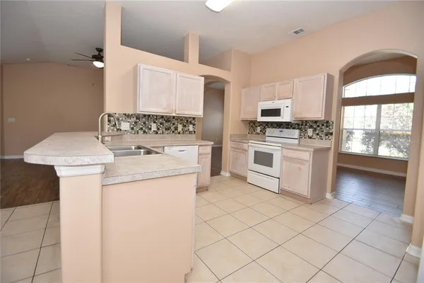 $2,250 | 13 Sergeant Court, Palm Coast, FL 32164