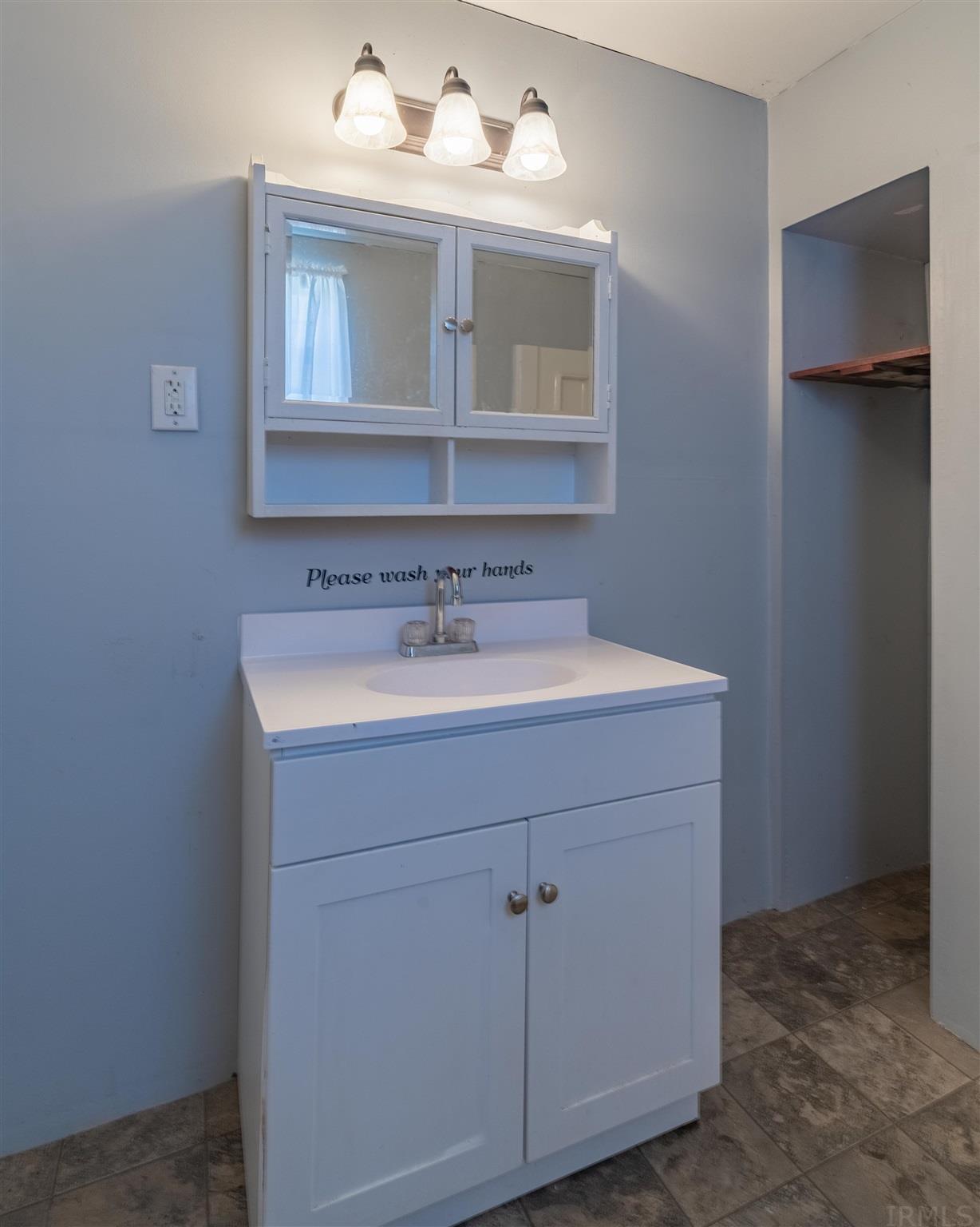 690 High Street Wabash, IN 46992 - Photo 11 of 26