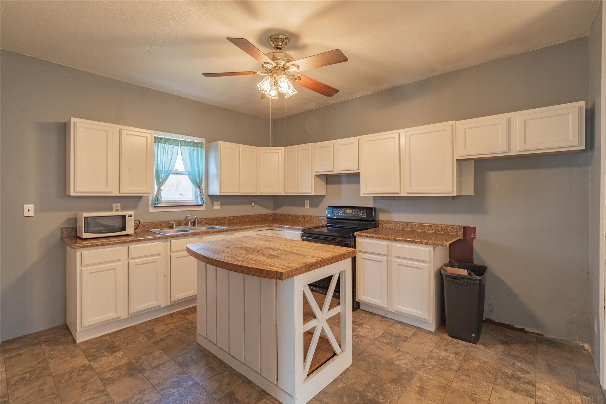 690 High Street Wabash, IN 46992 - Photo 14 of 26