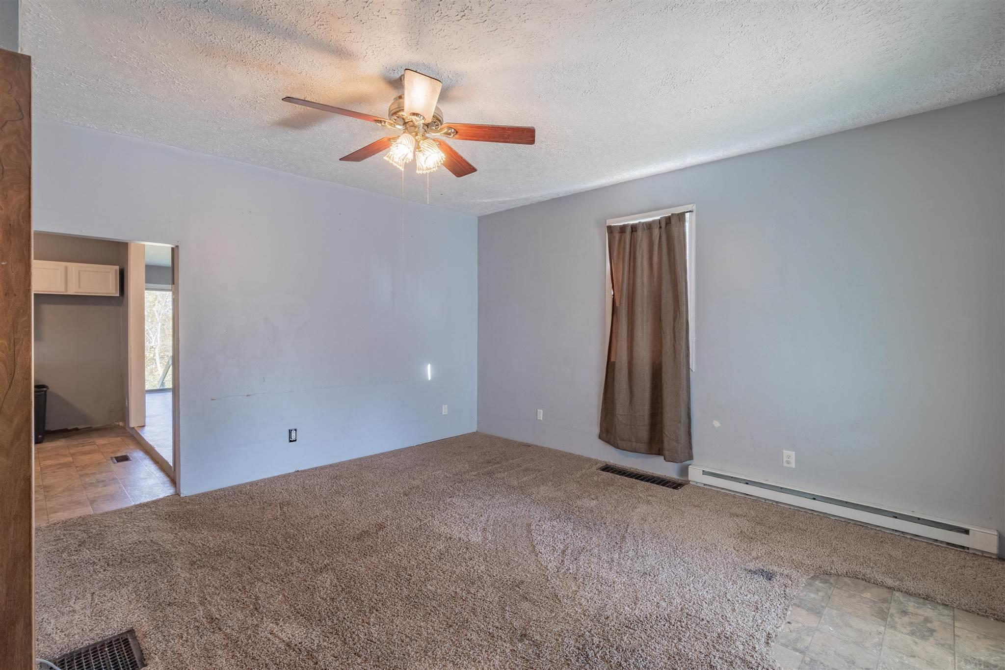 690 High Street Wabash, IN 46992 - Photo 5 of 26