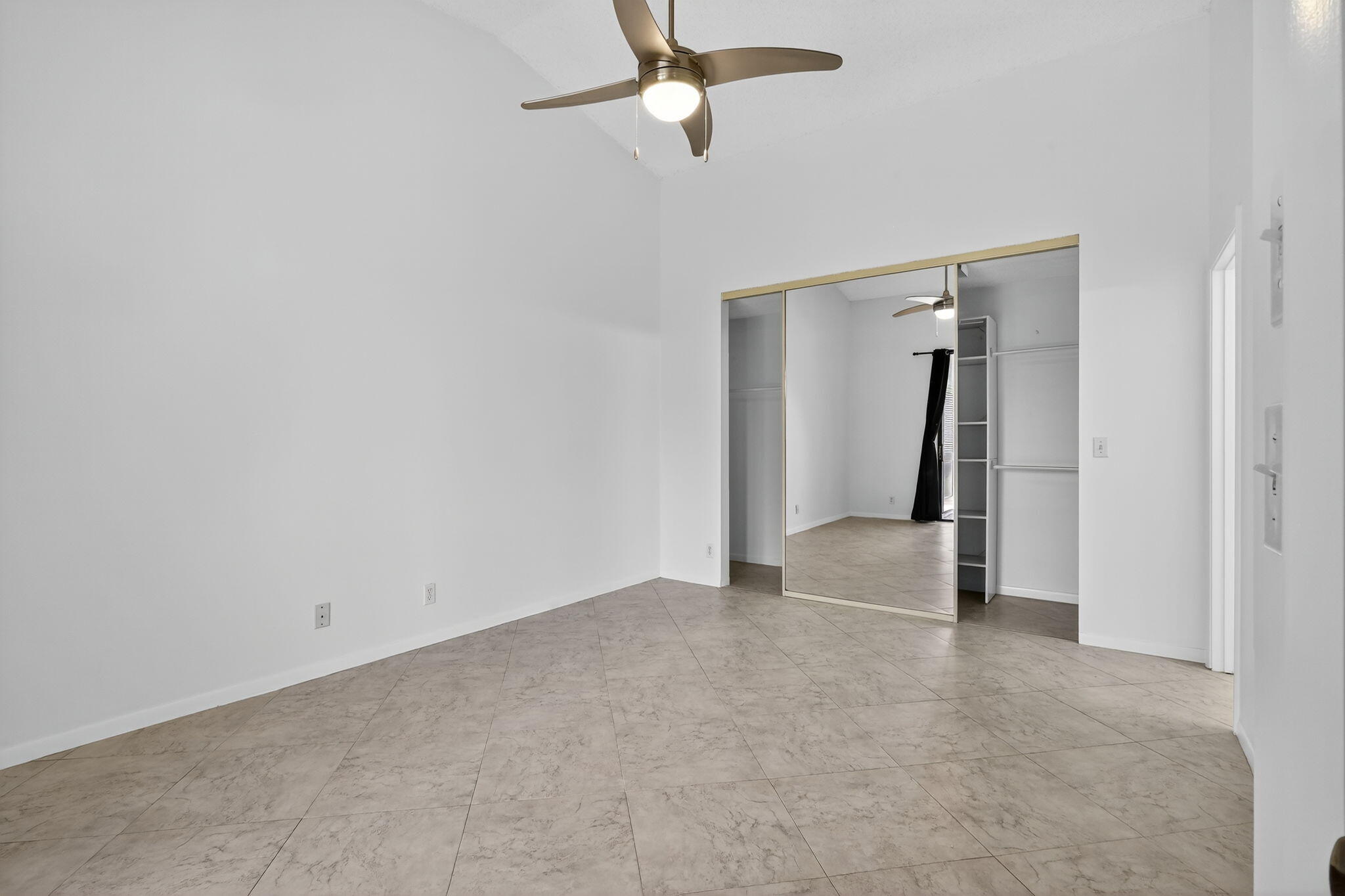 5475 Verona Drive, Unit J Boynton Beach, FL 33437 - Photo 14 of 71 14-web-or-mls-012__82A7109