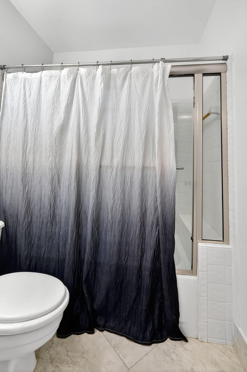 5475 Verona Drive, Unit J Boynton Beach, FL 33437 - Photo 23 of 71 23-web-or-mls-023__82A7162