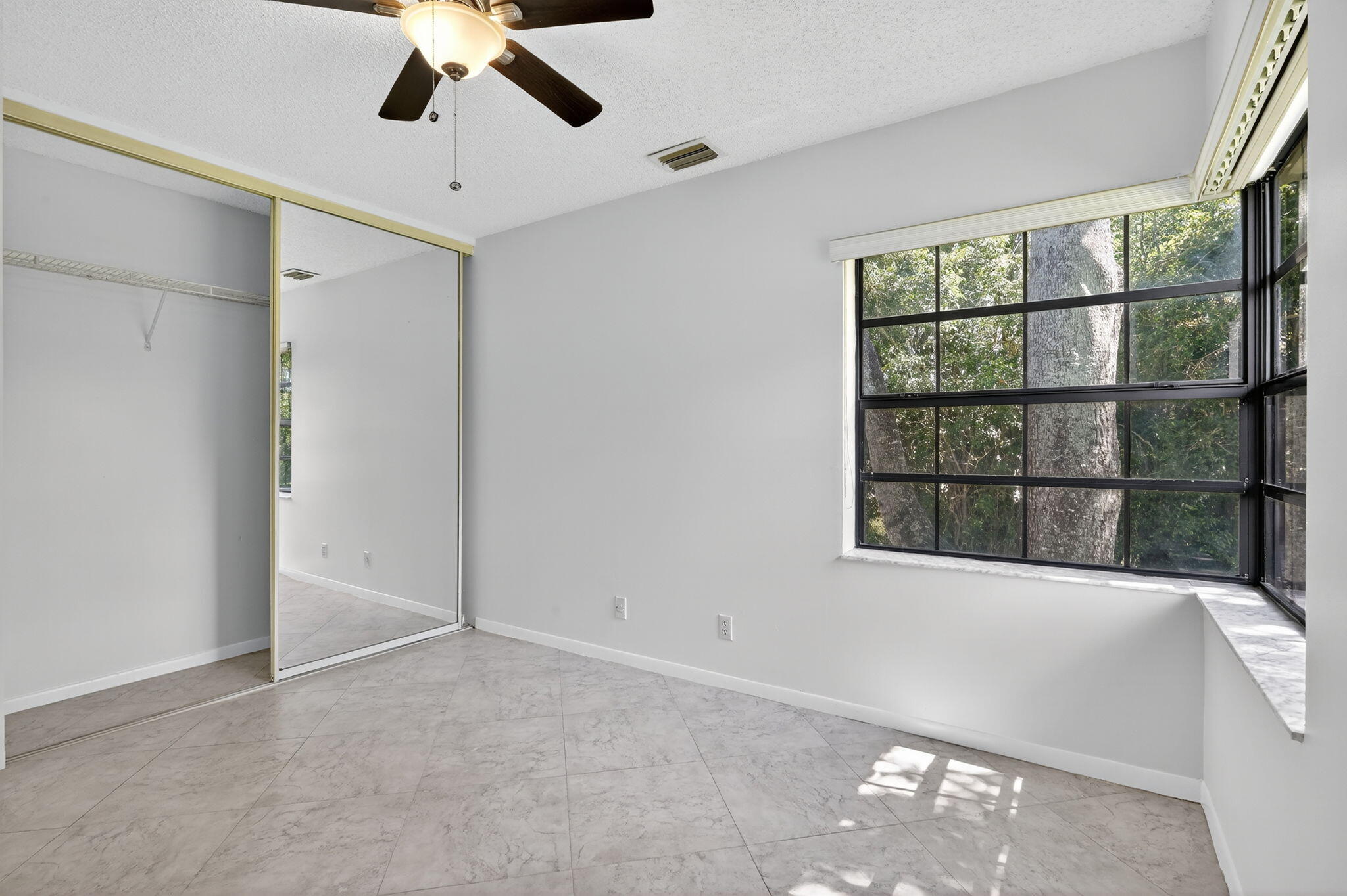 5475 Verona Drive, Unit J Boynton Beach, FL 33437 - Photo 25 of 71 25-web-or-mls-025__82A7173
