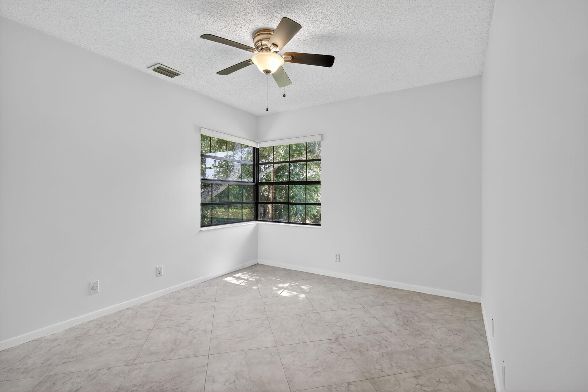 5475 Verona Drive, Unit J Boynton Beach, FL 33437 - Photo 26 of 71 26-web-or-mls-024__82A7169