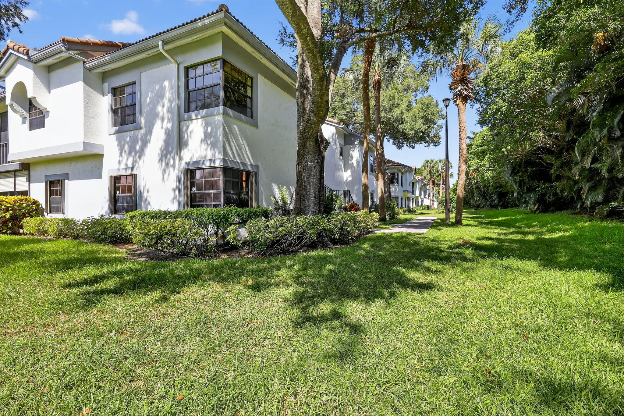 5475 Verona Drive, Unit J Boynton Beach, FL 33437 - Photo 31 of 71 31-web-or-mls-031__82A7208