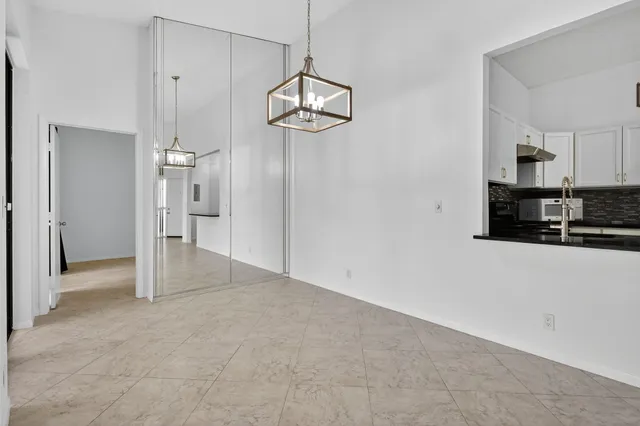 $2,600 | 5475 Verona Drive, Unit J, Boynton Beach, FL 33437