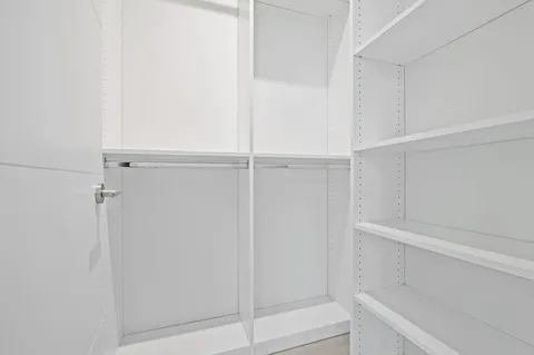 $1,999,995 | 240 Shore Court, Fort Lauderdale, FL 33308