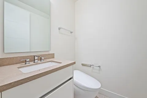 $1,999,995 | 240 Shore Court, Fort Lauderdale, FL 33308