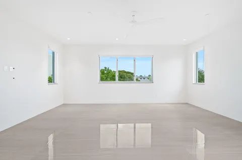 $1,999,995 | 240 Shore Court, Fort Lauderdale, FL 33308